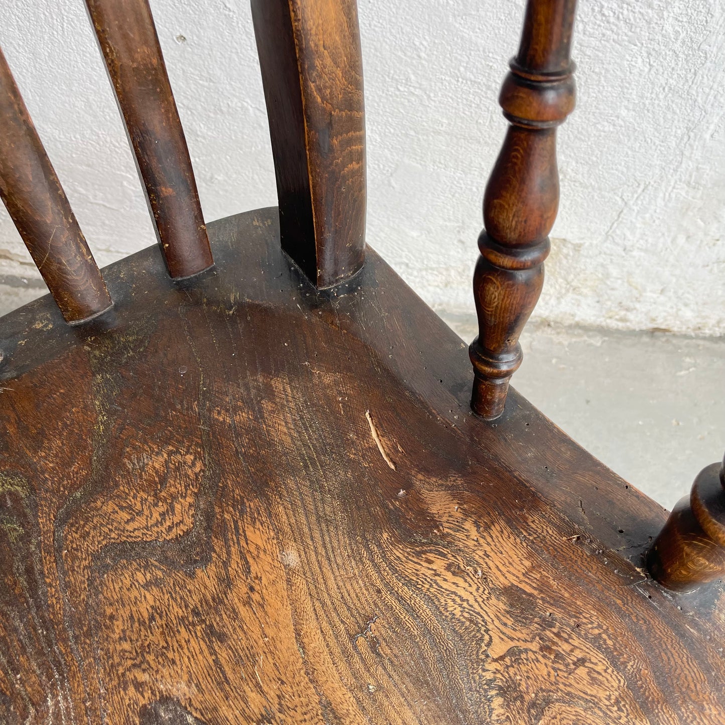 Antique Country Windsor Chair - #2109