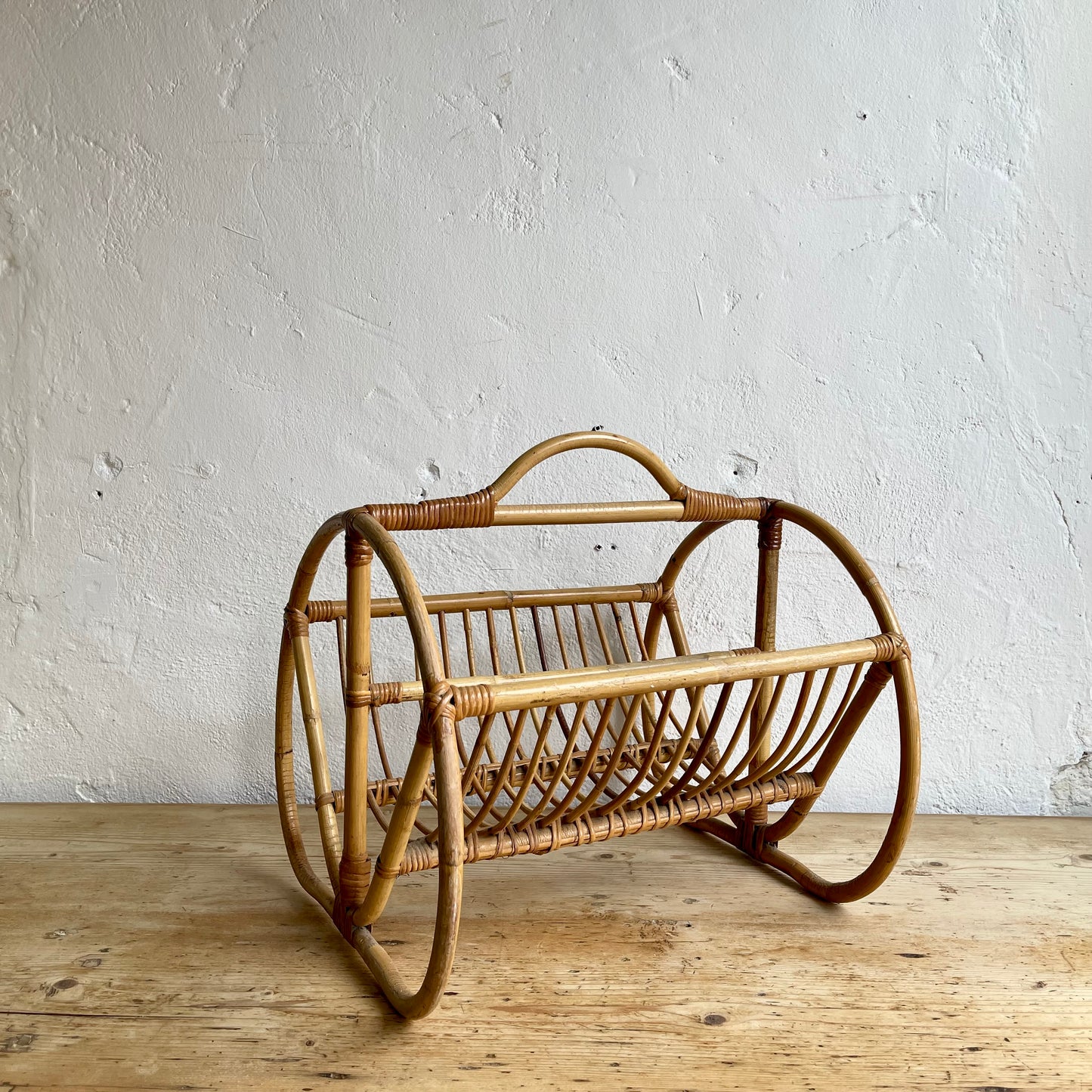 Vintage Magazine Holder -#1985