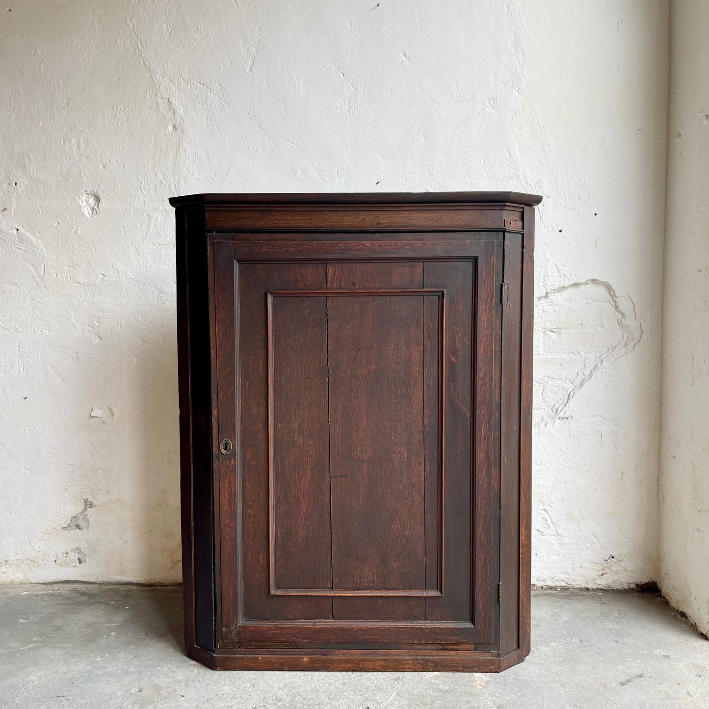 Antique Victorian Corner Cupboard -#1204