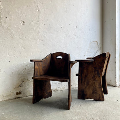 A Pair Of Vintage Elm Armchairs - #1865