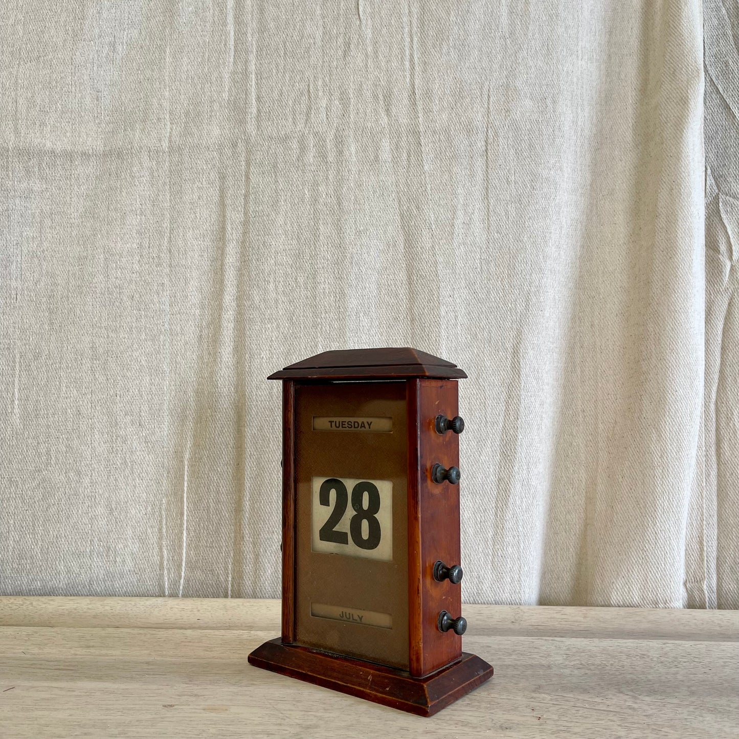 Vintage Perpetual Calendar - #2152