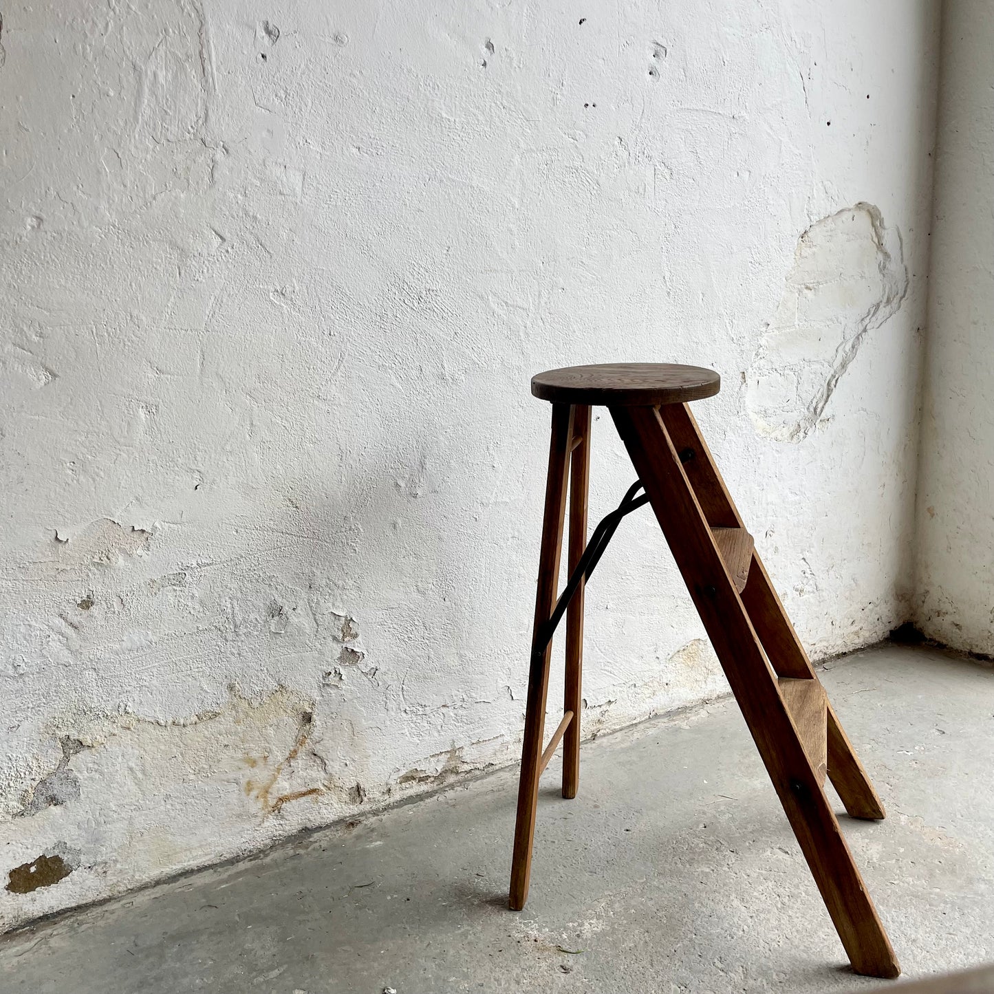 Antique Ladder Atlas Stool - 2097