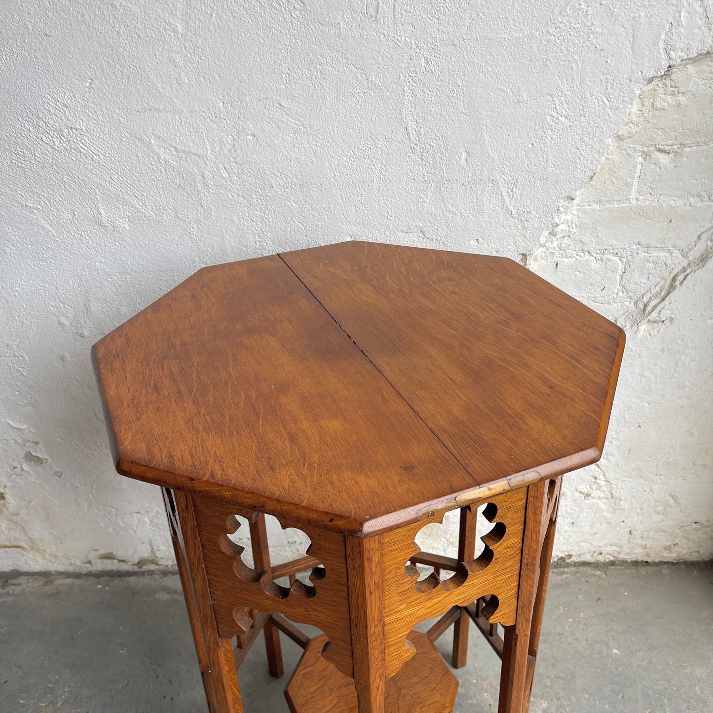Arts & Crafts Side Table - #1689