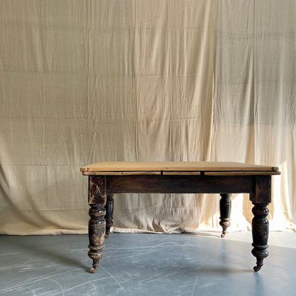 Antique Pine Farmhouse Extendable Table - #2261
