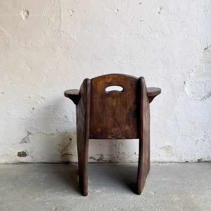 A Pair Of Vintage Elm Armchairs - #1865