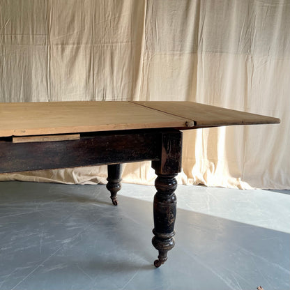 Antique Pine Farmhouse Extendable Table - #2261