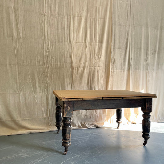 Antique Pine Farmhouse Extendable Table - #2261