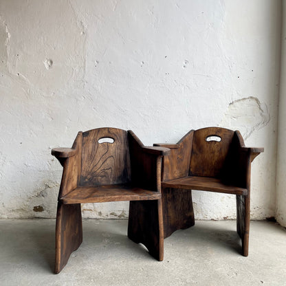 A Pair Of Vintage Elm Armchairs - #1865