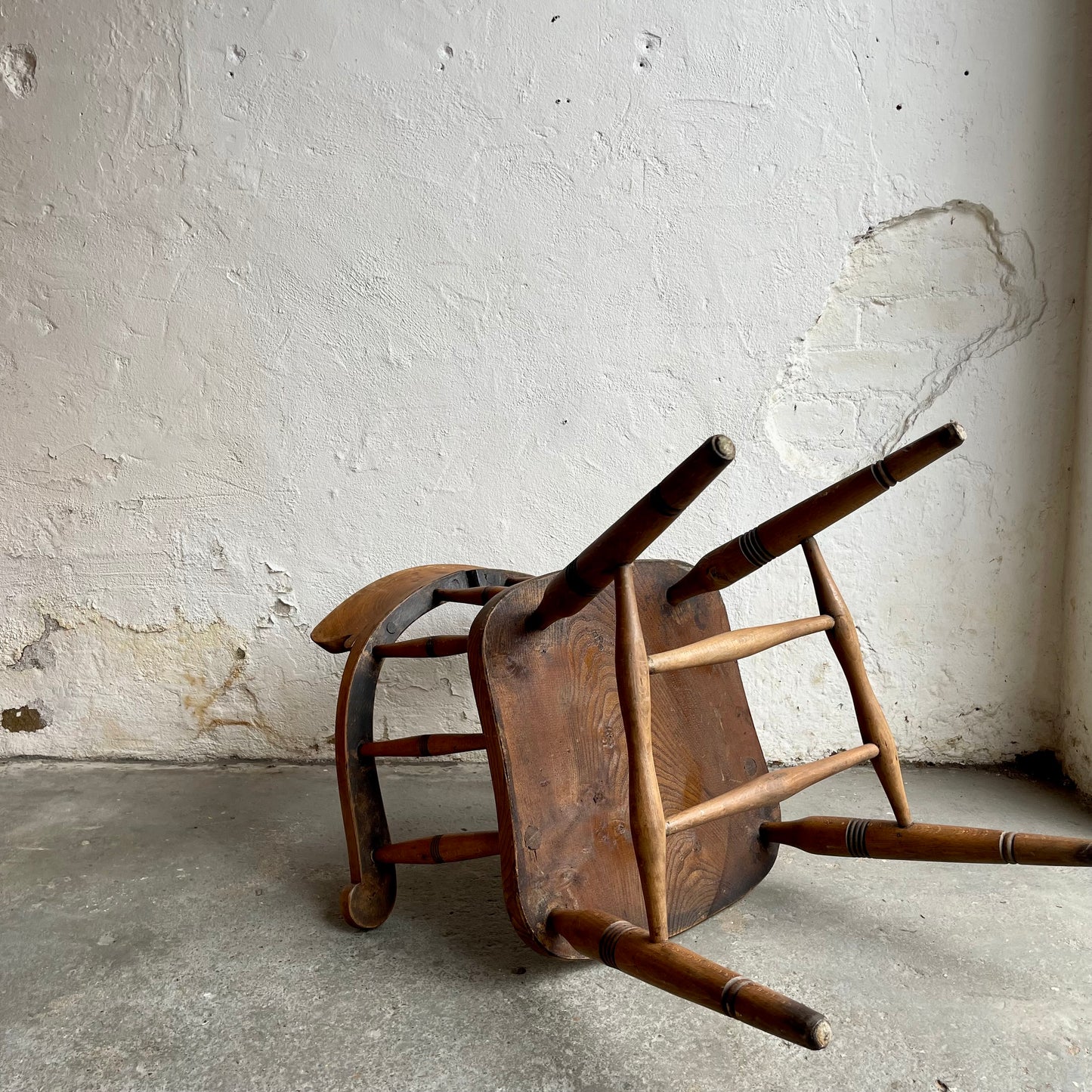 Antique Captains Chair