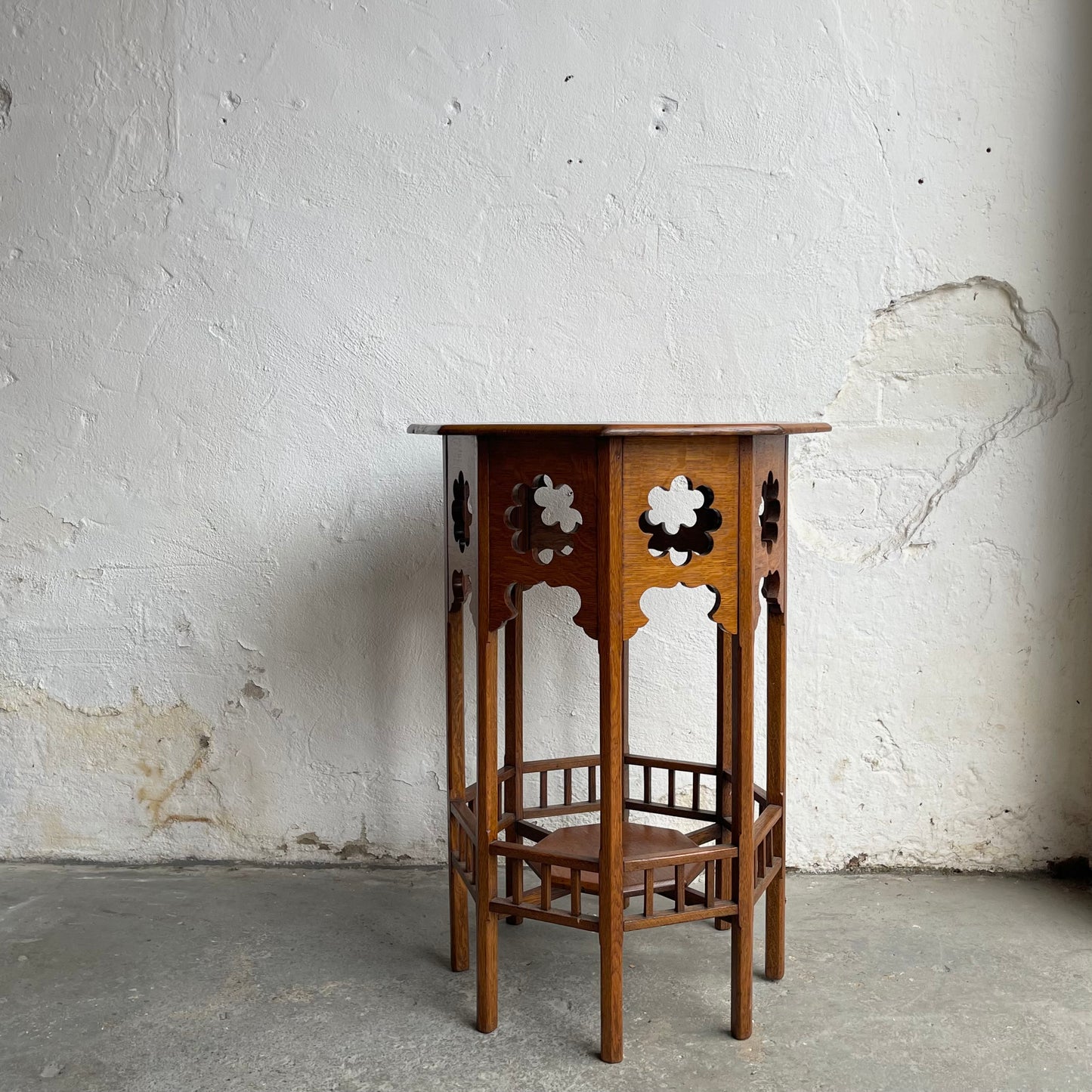 Arts & Crafts Side Table - #1689